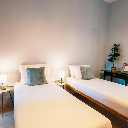 Historic 2br In With Rooftop Views Senglea