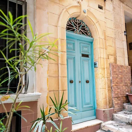 Historic 2br In With Rooftop Views * Senglea