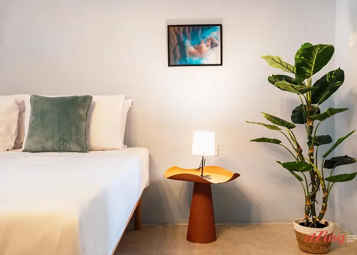 Charming Historic With Rooftop Views *