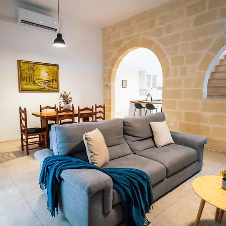 Charming Historic With Rooftop Views Senglea